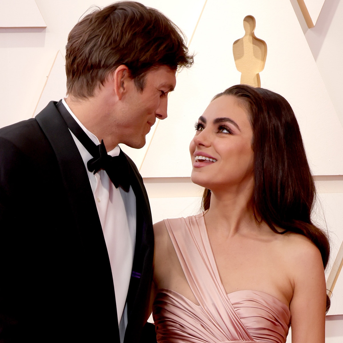 Ashton Kutcher and Mila Kunis Make Oscars 2022 an Award-Worthy Date Night